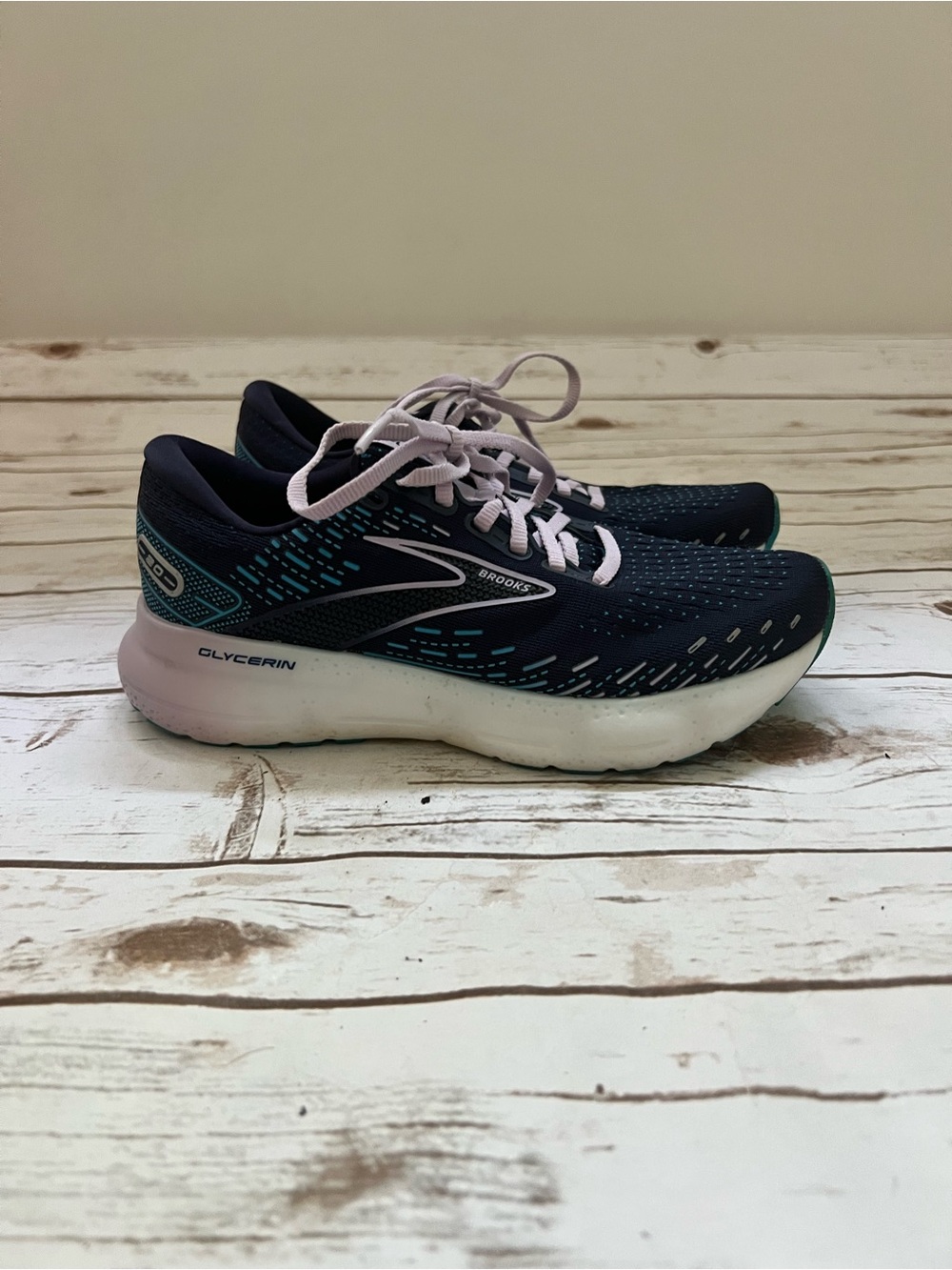 Brooks Glycerin Women's Navy Running Shoes - 6